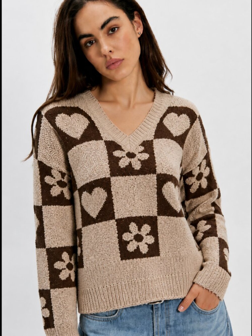 POL Beige and Brown Checkerboard Heart & Flower V‑Neck Sweater